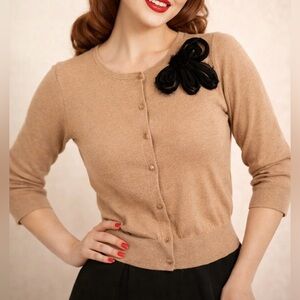 Loft Cotton Cardigan Beige Button-Up Retro Flower Detail Pinup 3/4 Sleeves L